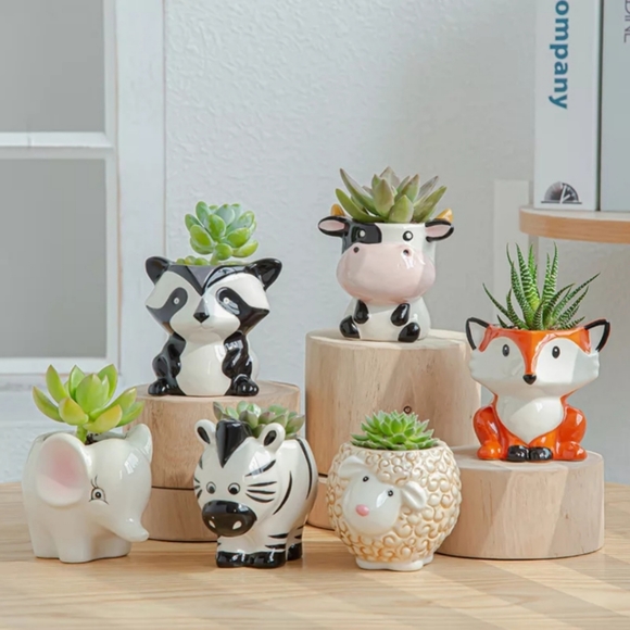 🧡MINOR FLAW🧡 RACCOON Small Ceramic Planter - Picture 3 of 5